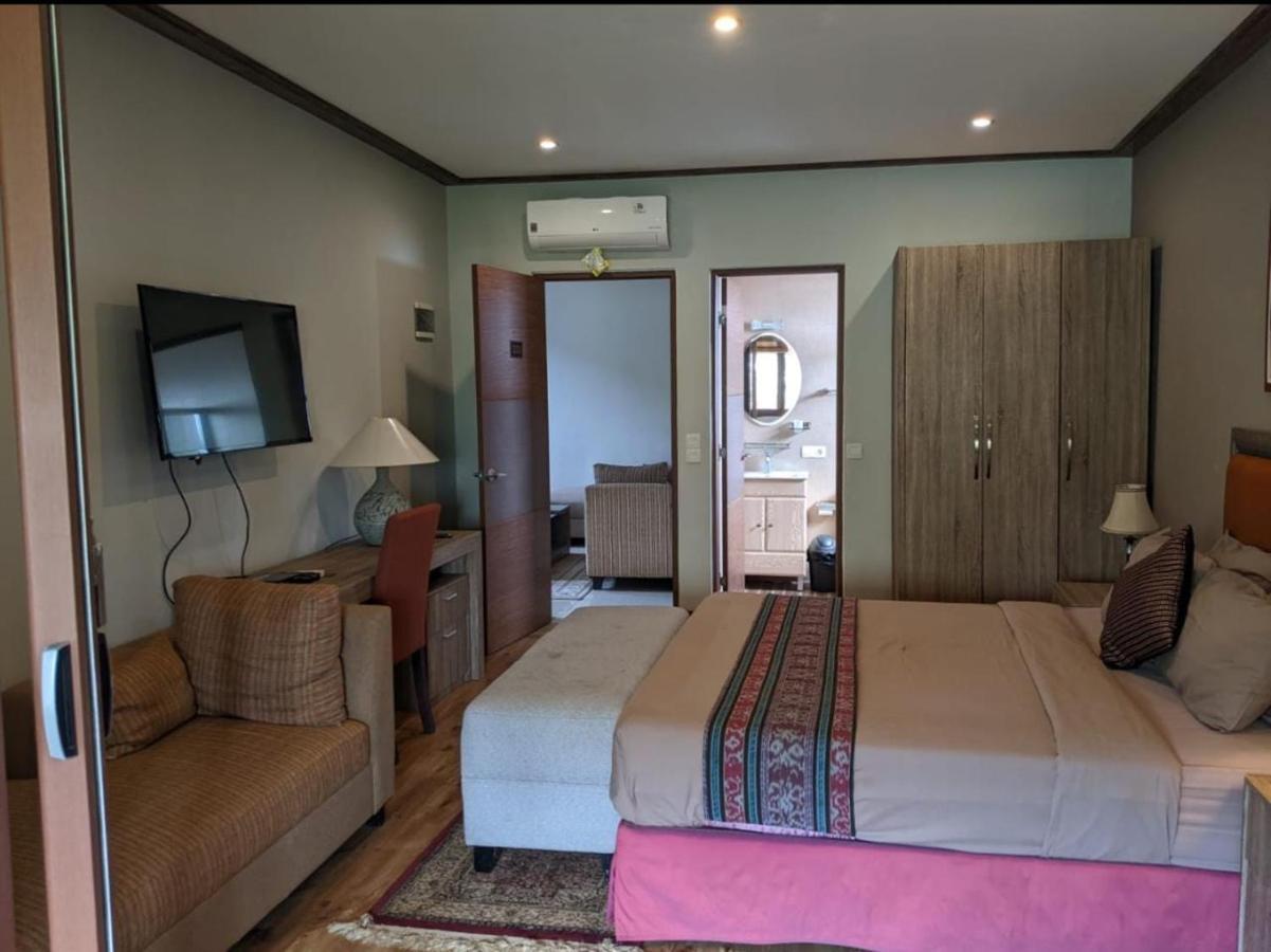 Puri Sabina Bed & Breakfast Jimbaran  Exterior photo