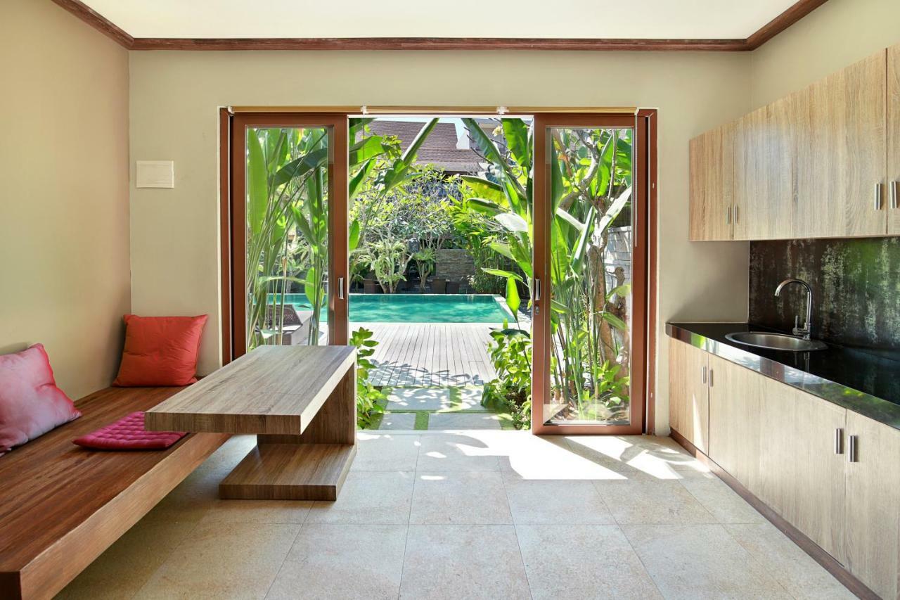 Puri Sabina Bed & Breakfast Jimbaran  Exterior photo