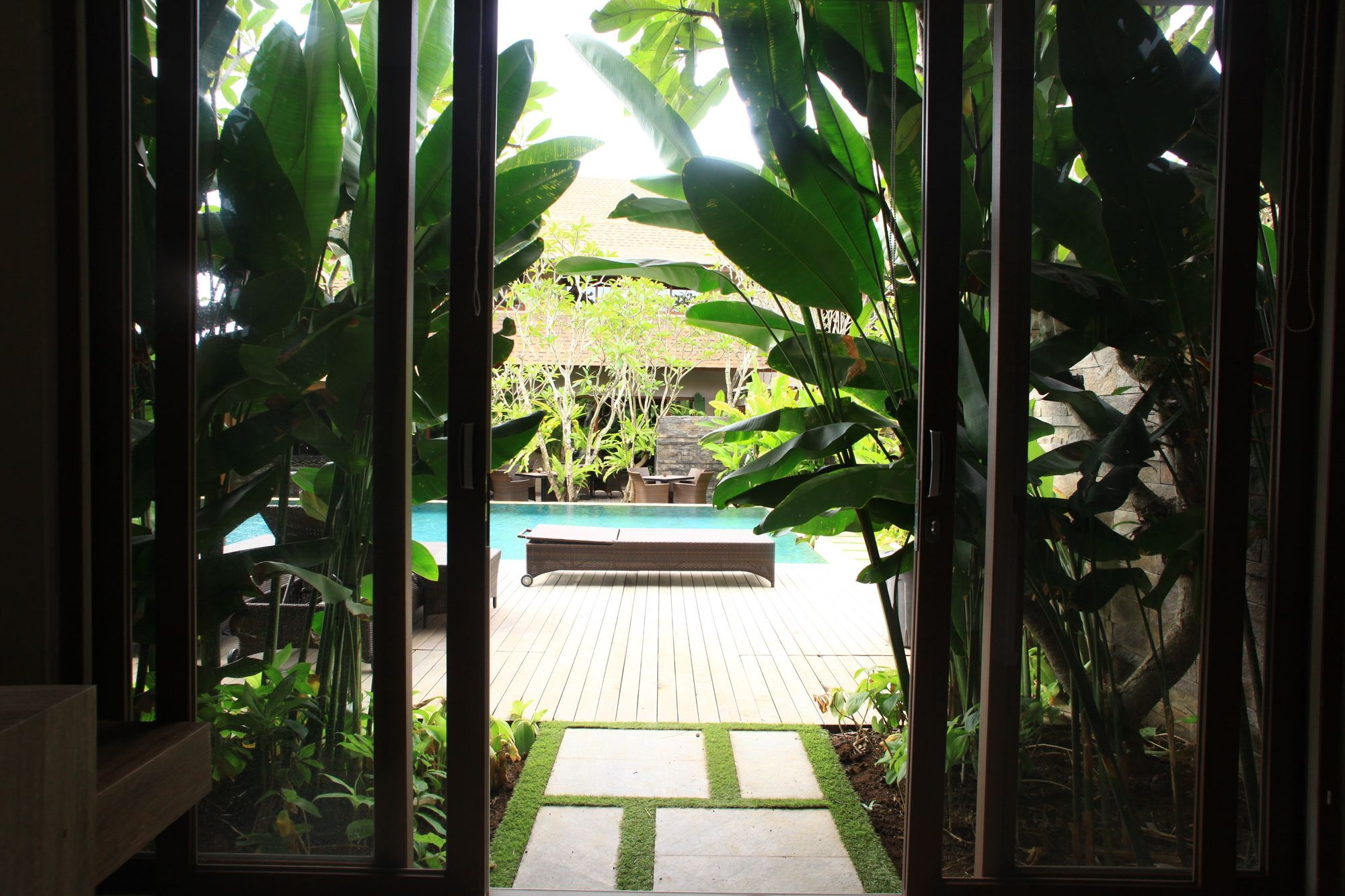 Puri Sabina Bed & Breakfast Jimbaran  Exterior photo