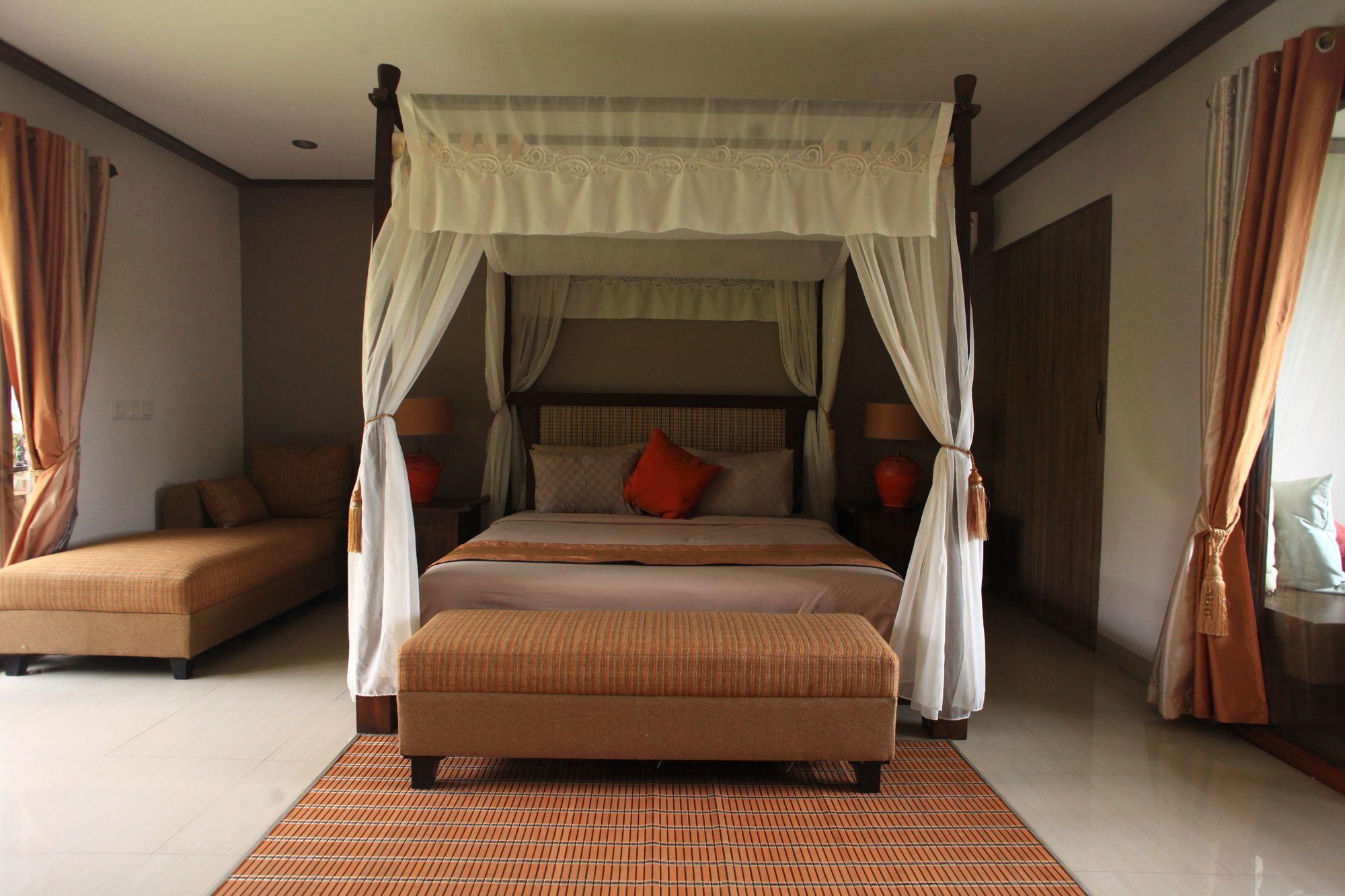 Puri Sabina Bed & Breakfast Jimbaran  Exterior photo